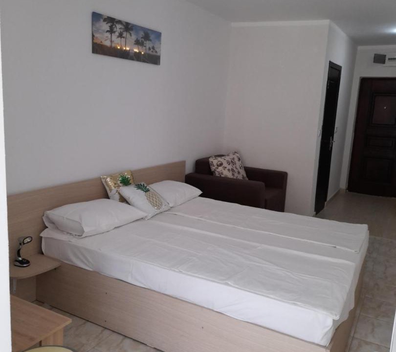 Photo of Bedroom in Saturn