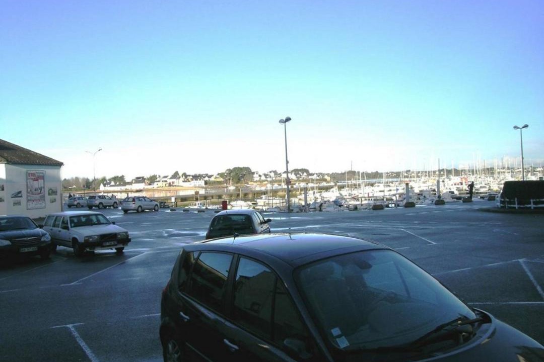 Photo of Others in Etel
