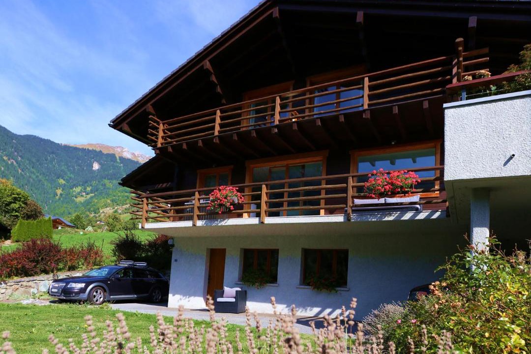 Photo of Buildings in Le Chable