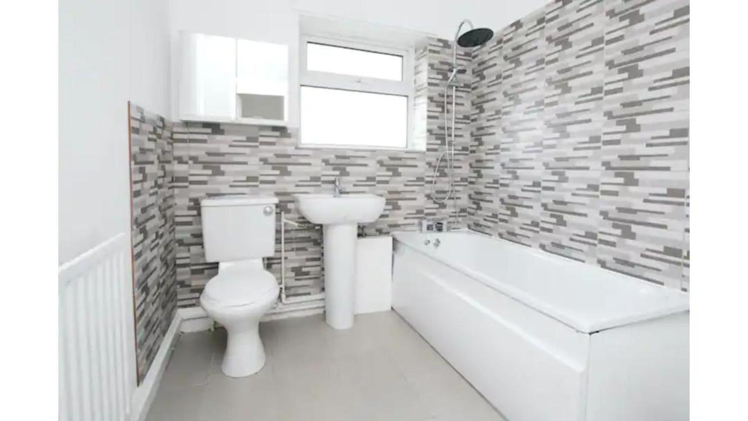 Photo of Bathroom in Oxford