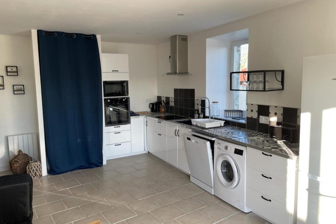 Photo of Kitchen in Saint-Etienne-de-Brillouet