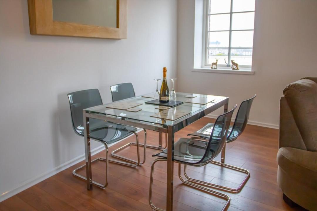 Photo of Livingroom in Leith