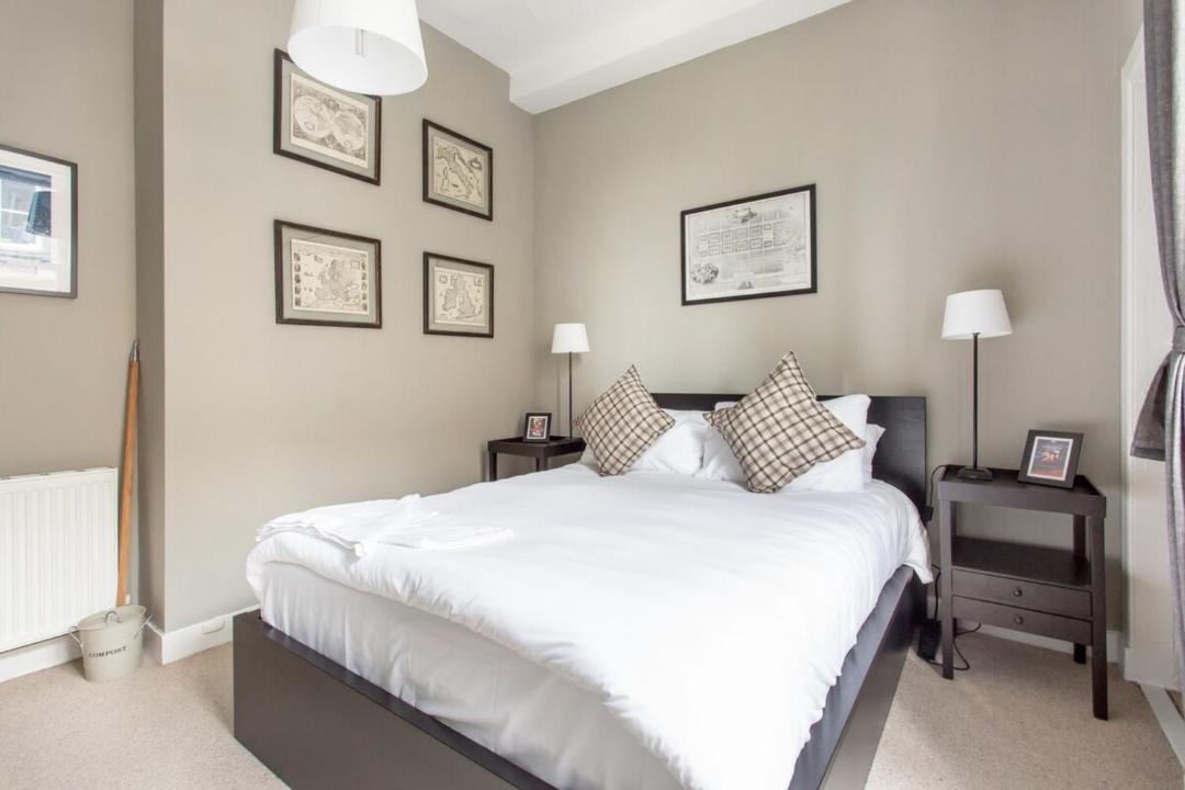 Photo of Bedroom in Leith