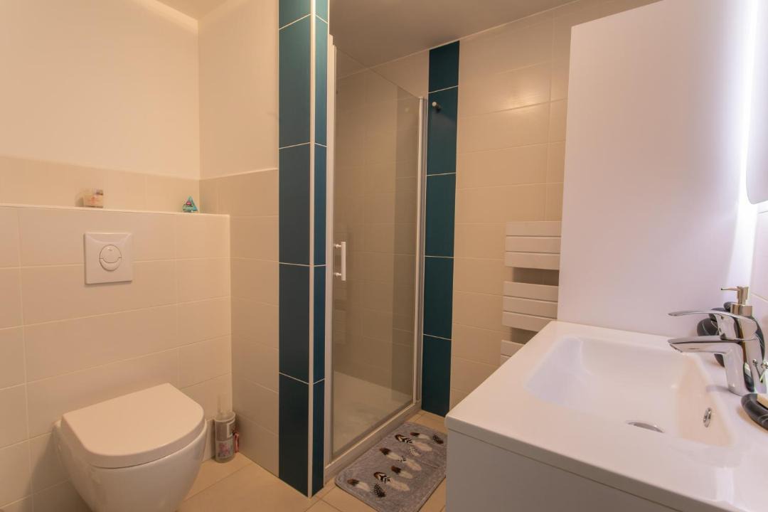 Photo of Bathroom in Embrun
