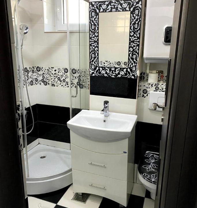 Photo of Bathroom in Brezoi