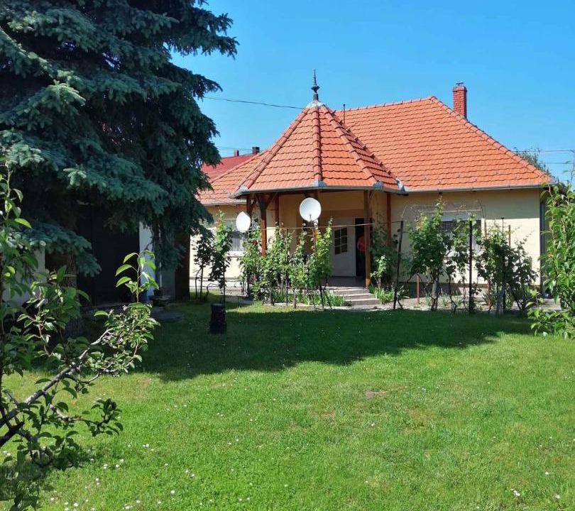 Photo of Buildings in Balatonmariafurdo