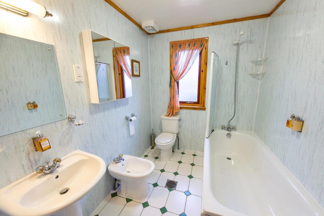 Photo of Bathroom in Crianlarich