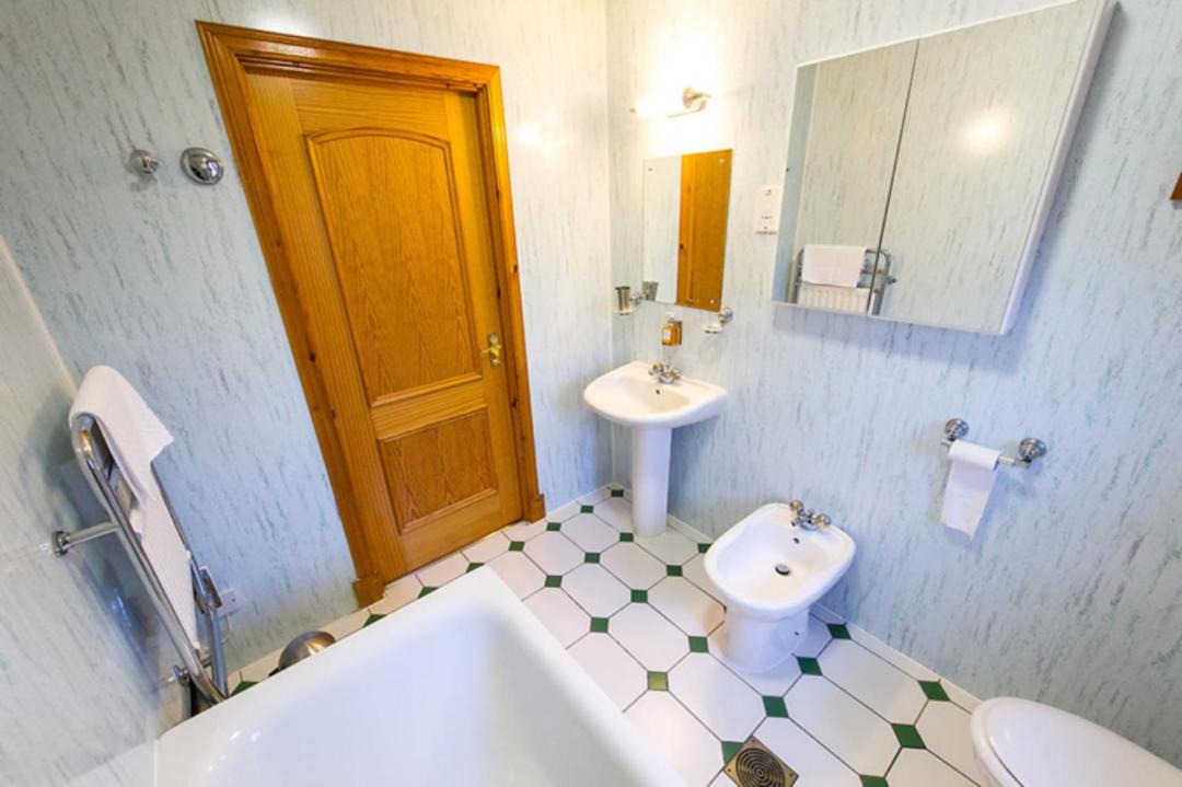 Photo of Bathroom in Crianlarich