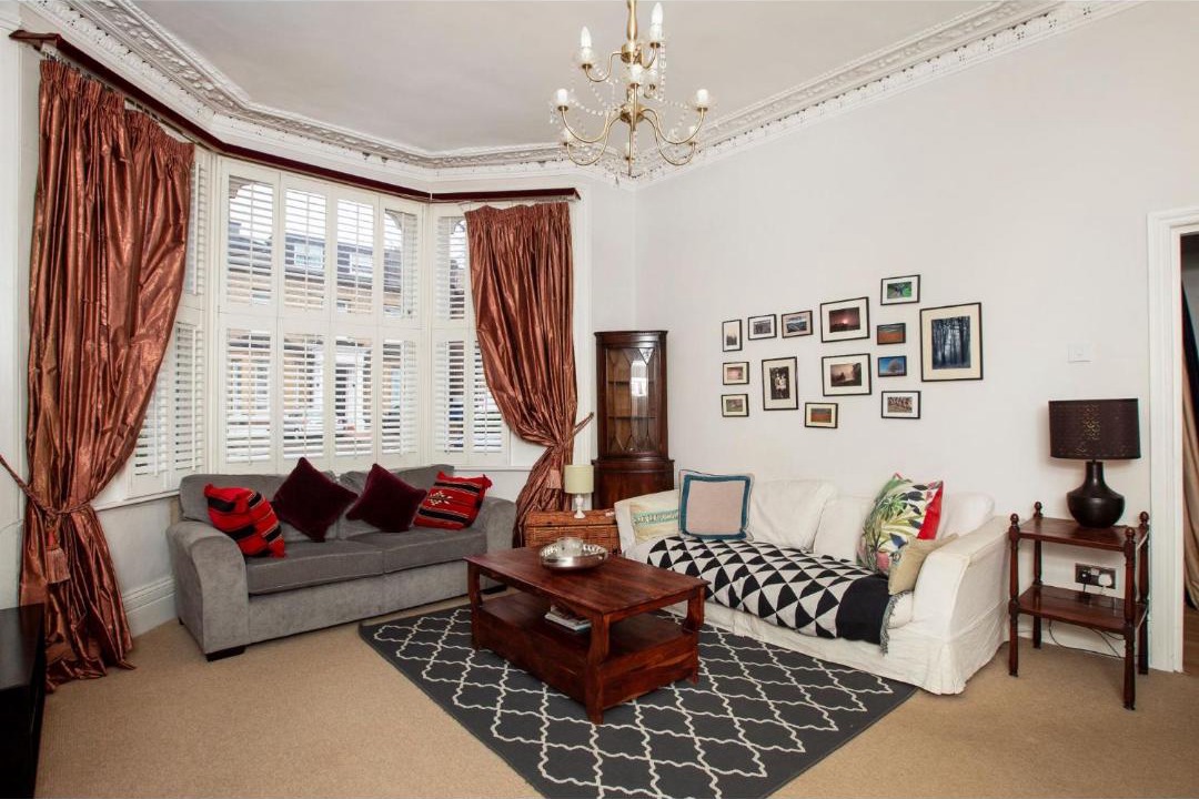 Photo of Livingroom in Ealing Broadway