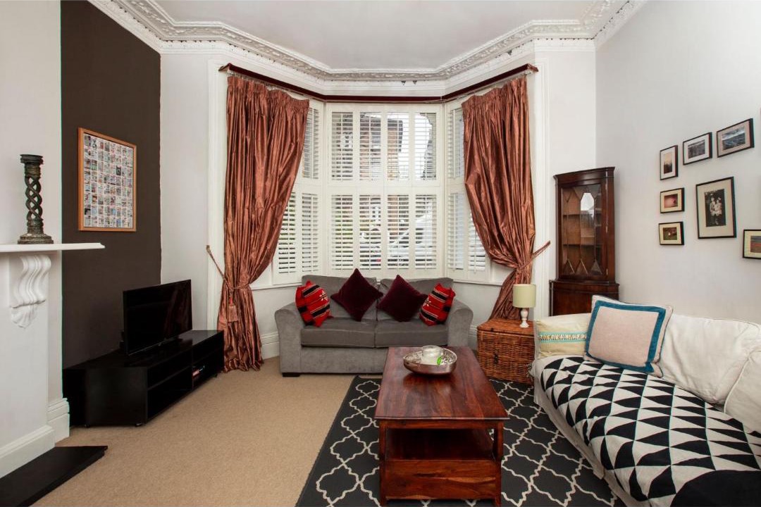 Photo of Livingroom in Ealing Broadway
