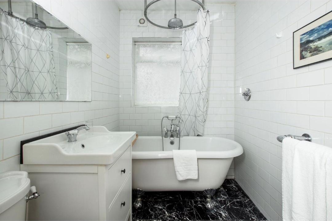 Photo of Bathroom in Ealing Broadway