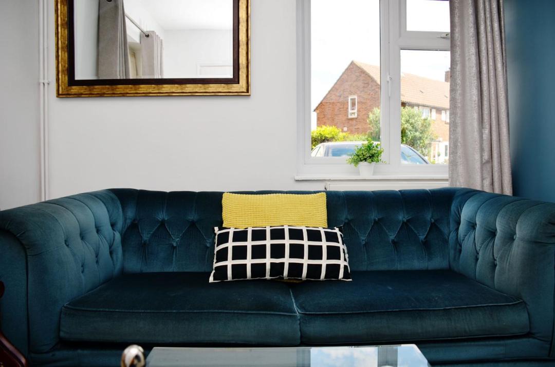 Photo of Livingroom in Stanwell