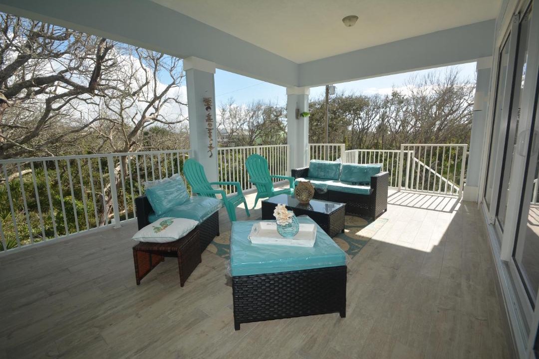 Photo of Patio Balcony in Marineland Acres