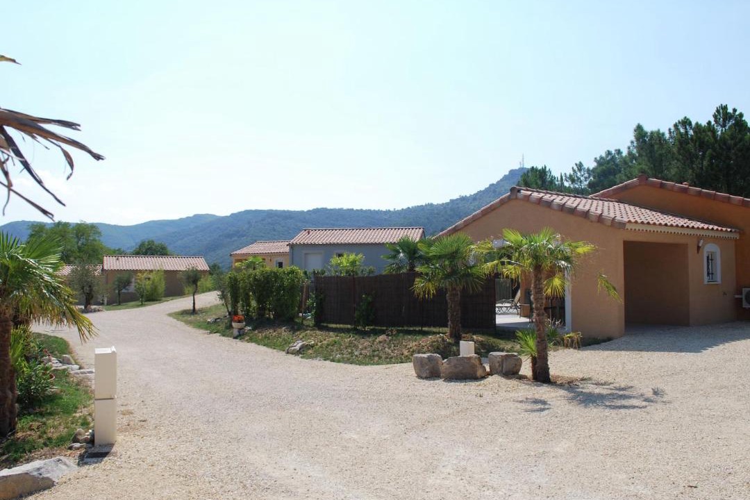 Photo of Buildings in Sampzon