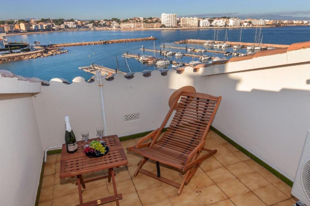 Photo of Others in L'Escala