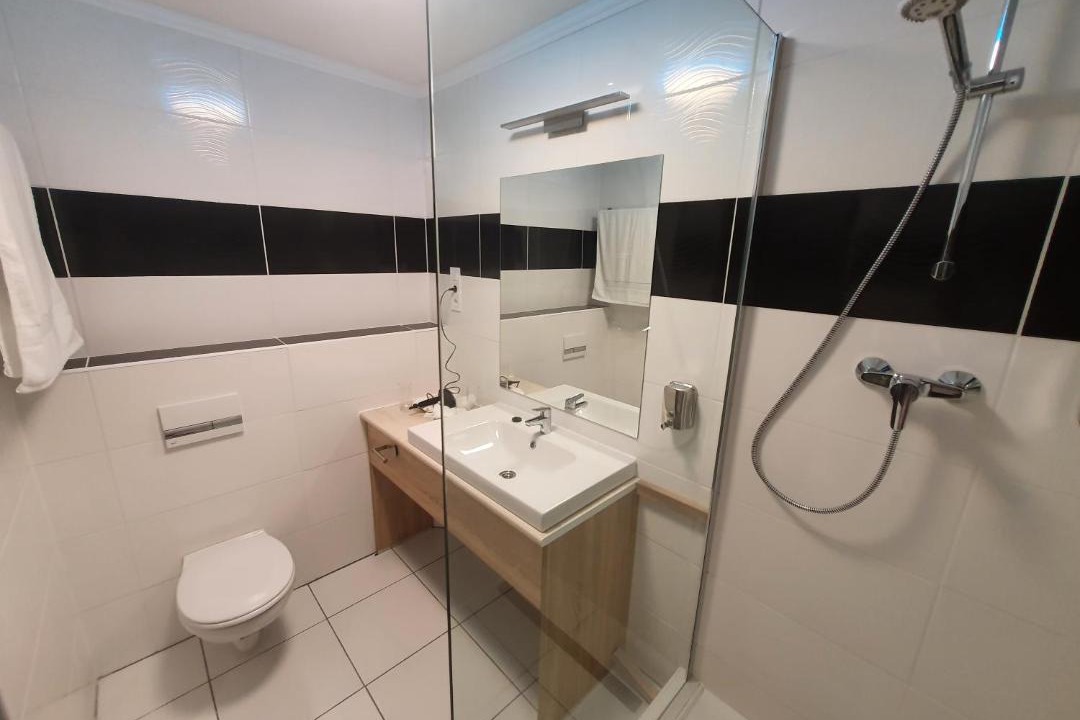 Photo of Bathroom in Papa