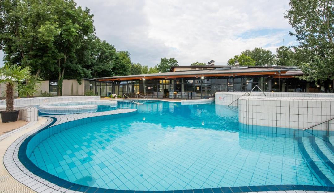 Photo of Outdoor in Papa