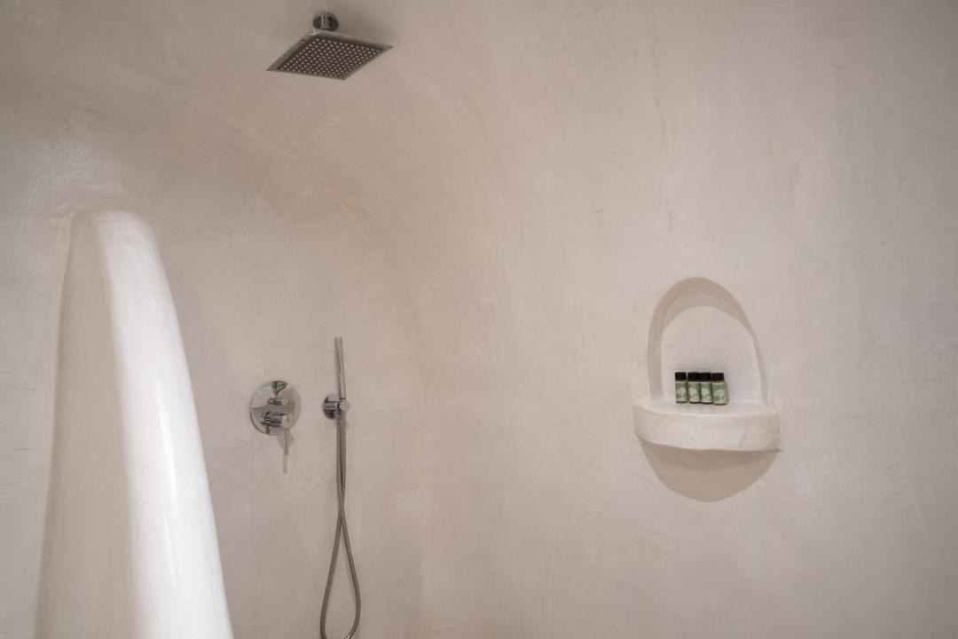 Photo of Bathroom in Fira