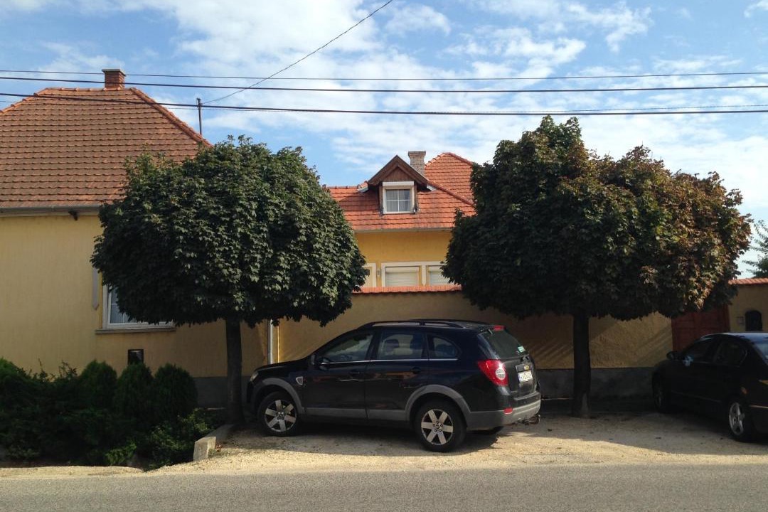 Photo of Buildings in Papa