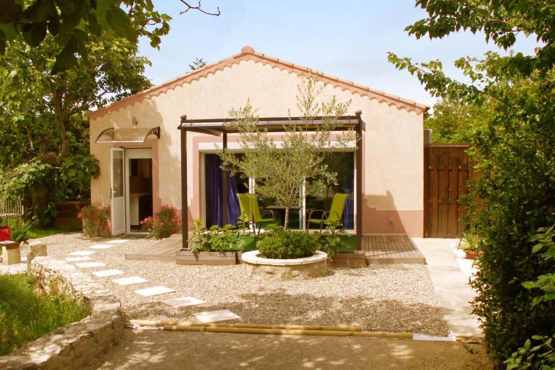 Photo of Buildings in Caumont-sur-Durance