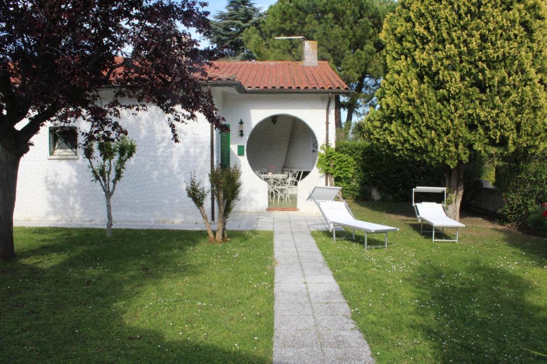 Photo of Buildings in Villaggio Taunus