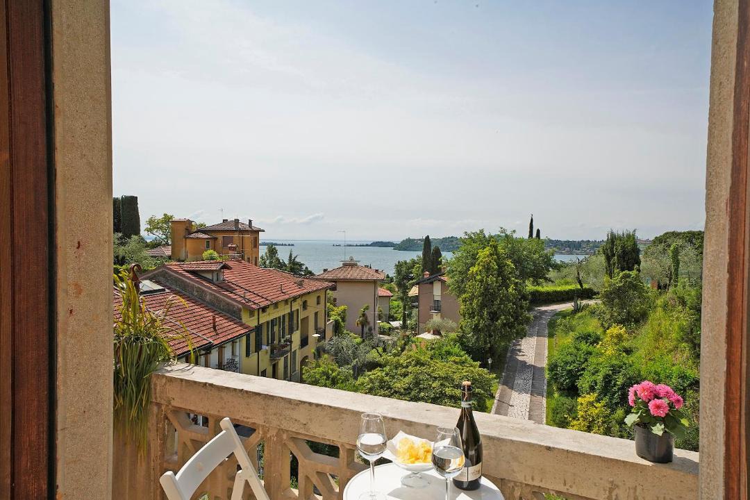 Photo of Patio Balcony in Morgnaga