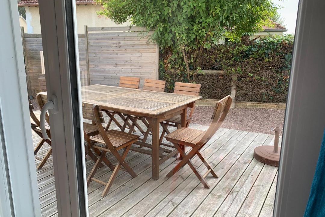 Photo of Patio Balcony in Bernieres-sur-Mer