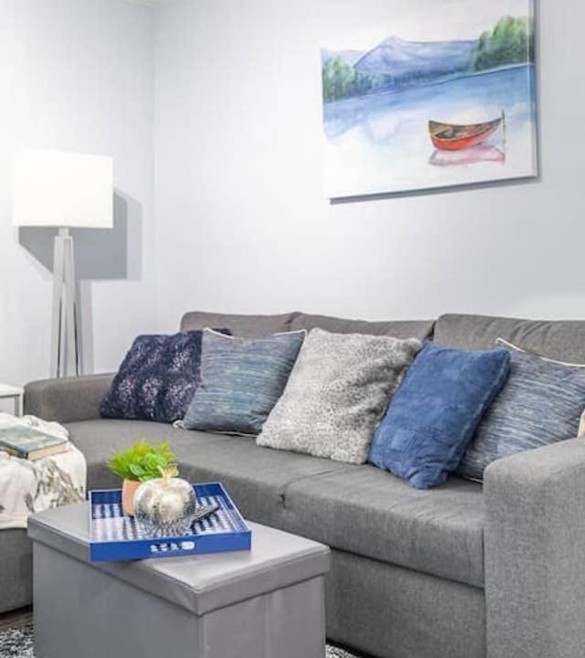 Photo of Livingroom in Centretown West