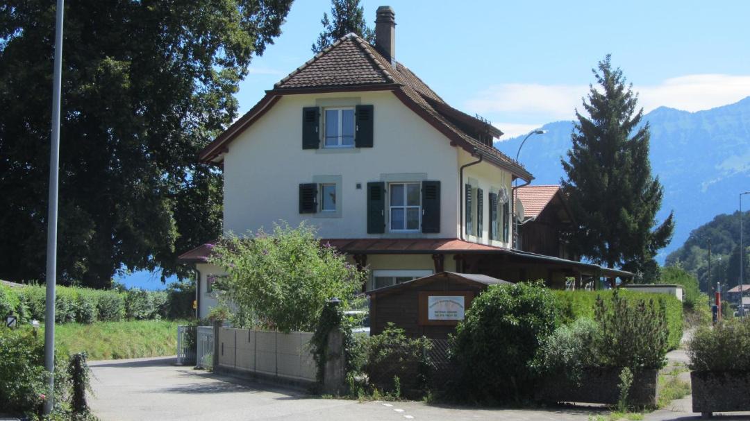 Photo of Buildings in Faulensee