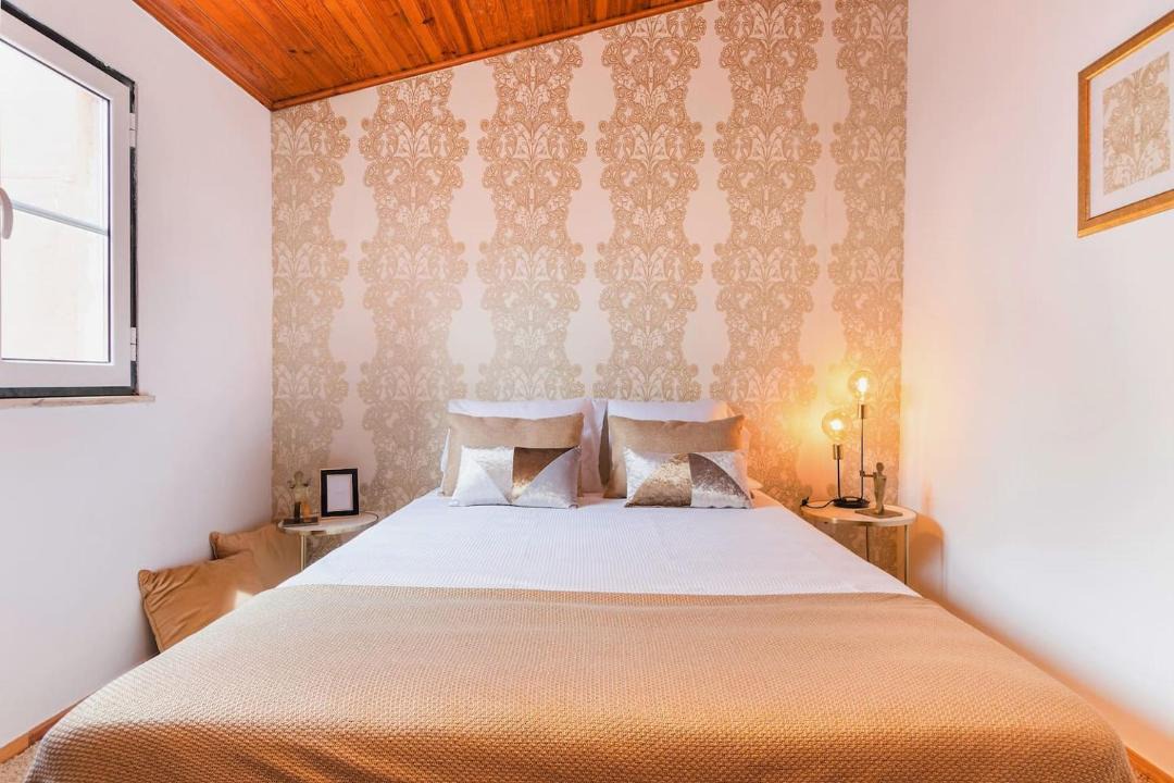 Photo of Bedroom in Linda-a-Velha