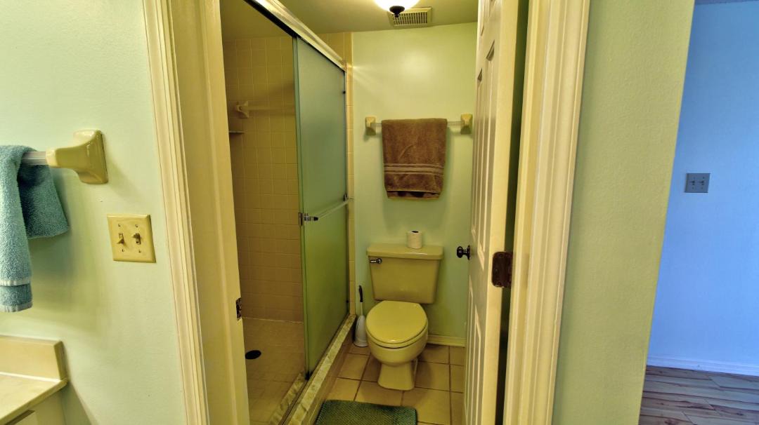 Photo of Bathroom in Plantation