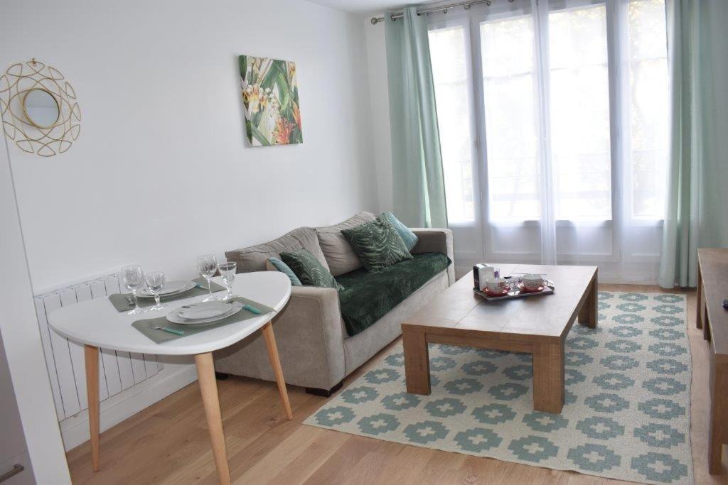 Photo of Livingroom in Parc-de-Montsouris