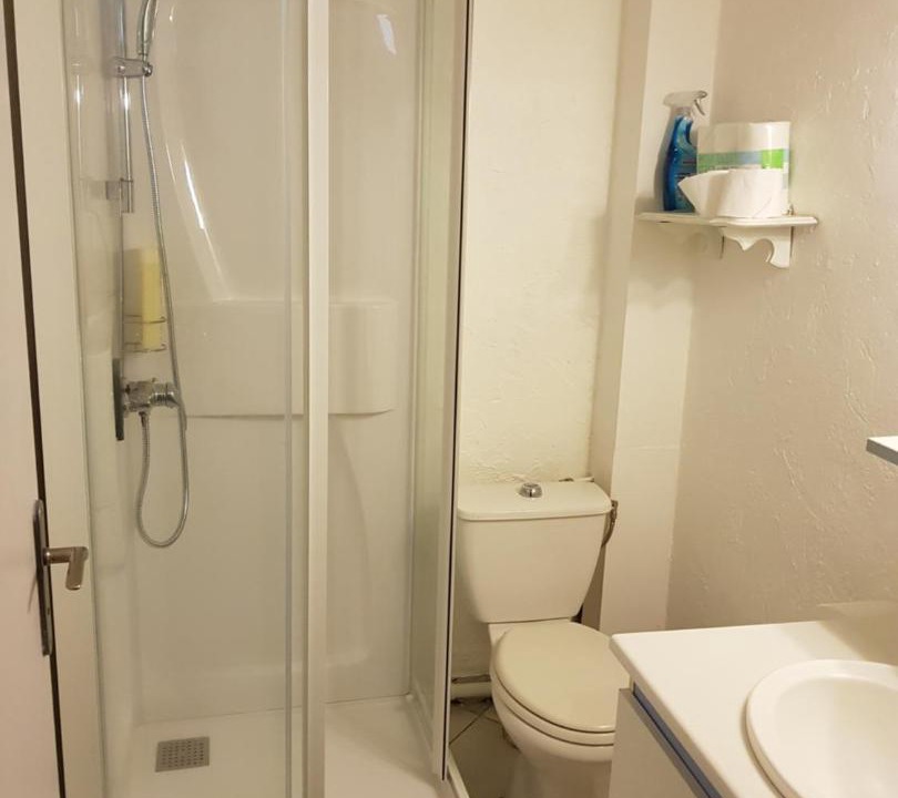Photo of Bathroom in Sete