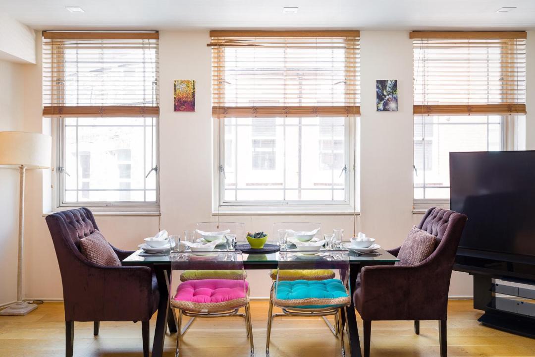 Photo of Livingroom in Mayfair