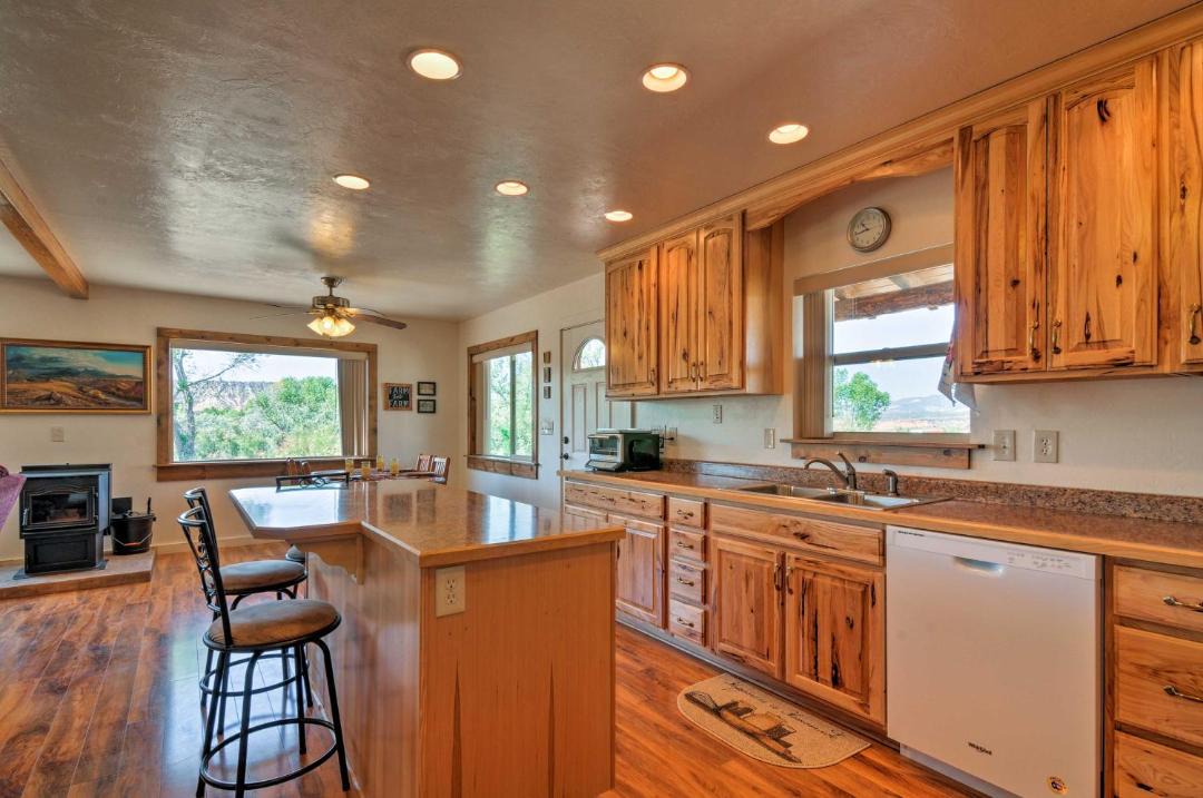 Photo of Kitchen in Henrieville