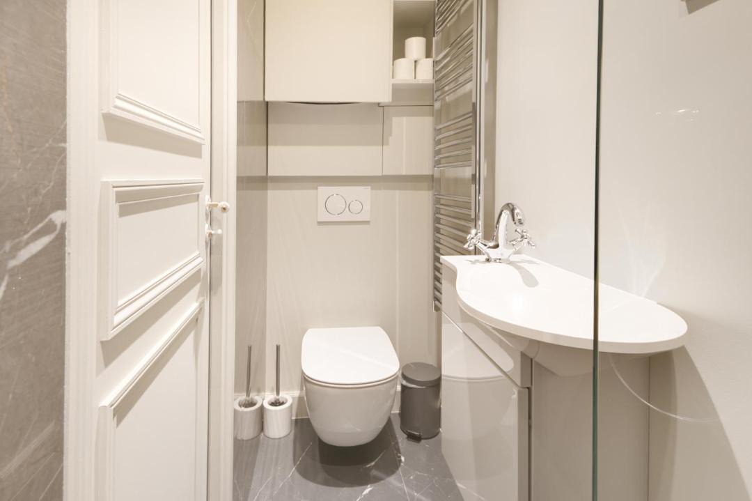 Photo of Bathroom in Sorbonne