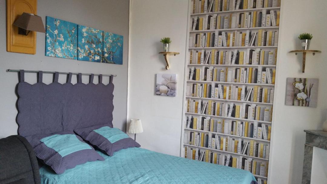 Photo of Bedroom in Saint-Raphael