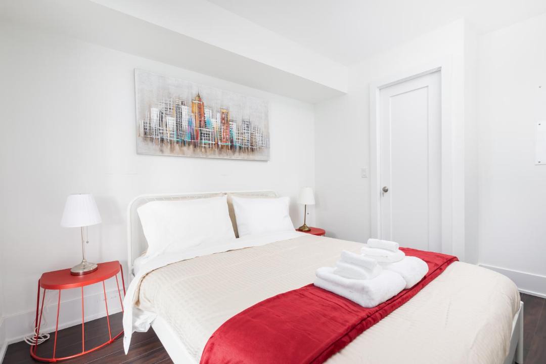 Photo of Bedroom in Toronto Entertainment District