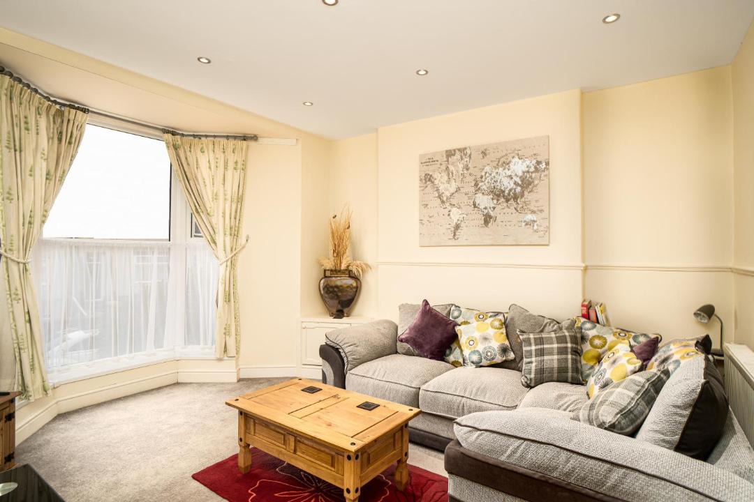 Photo of Livingroom in Baglan