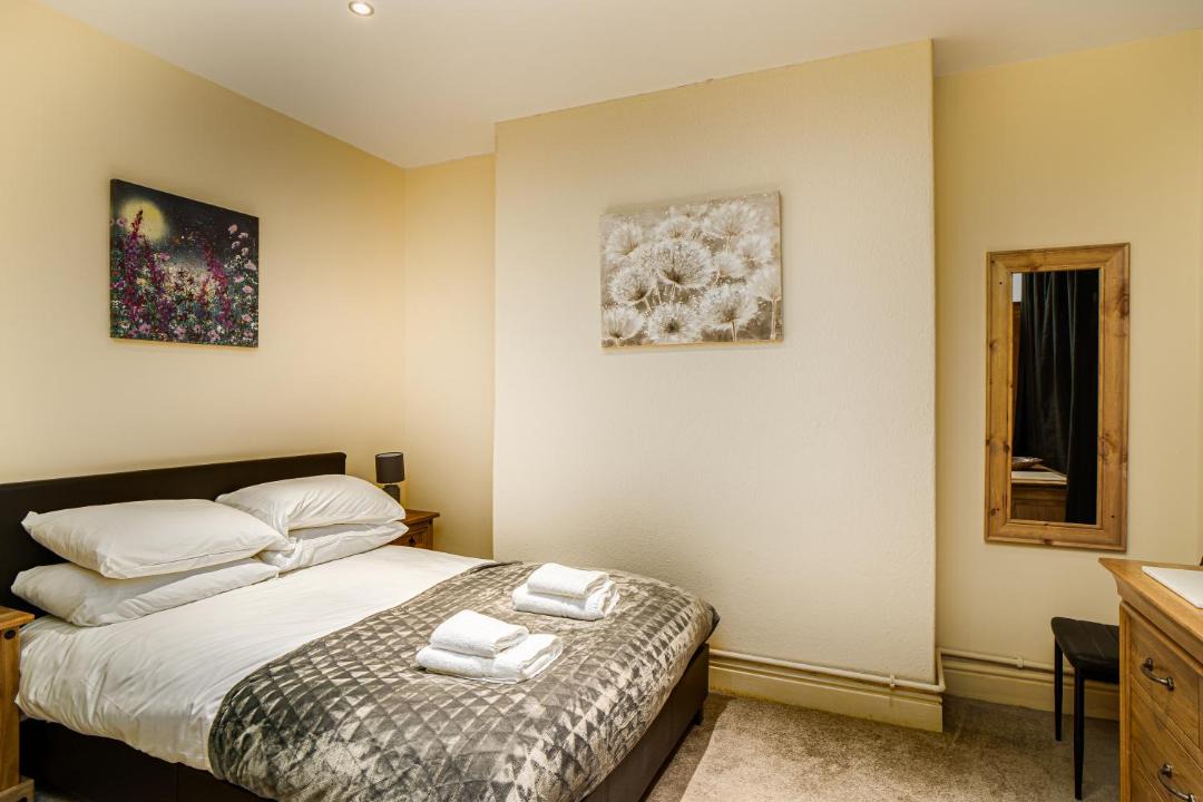 Photo of Bedroom in Baglan