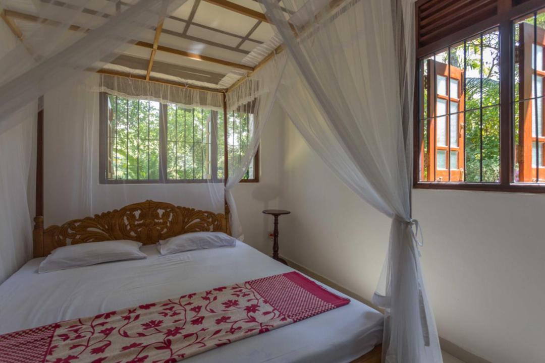 Photo of Bedroom in Unawatuna
