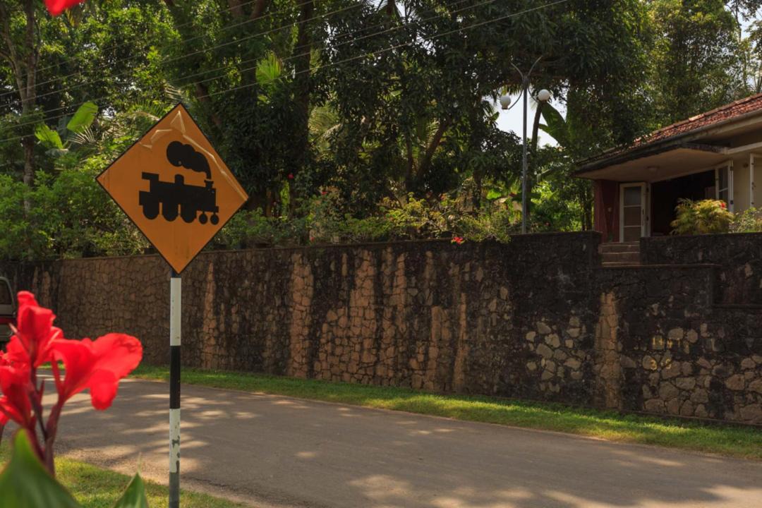Photo of Buildings in Unawatuna