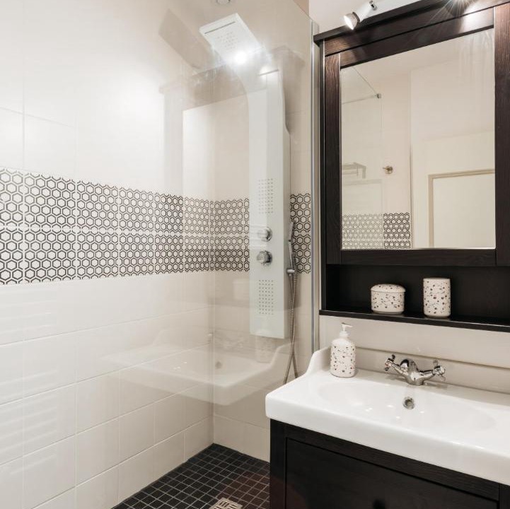 Photo of Bathroom in Jules Ferry - Recamier