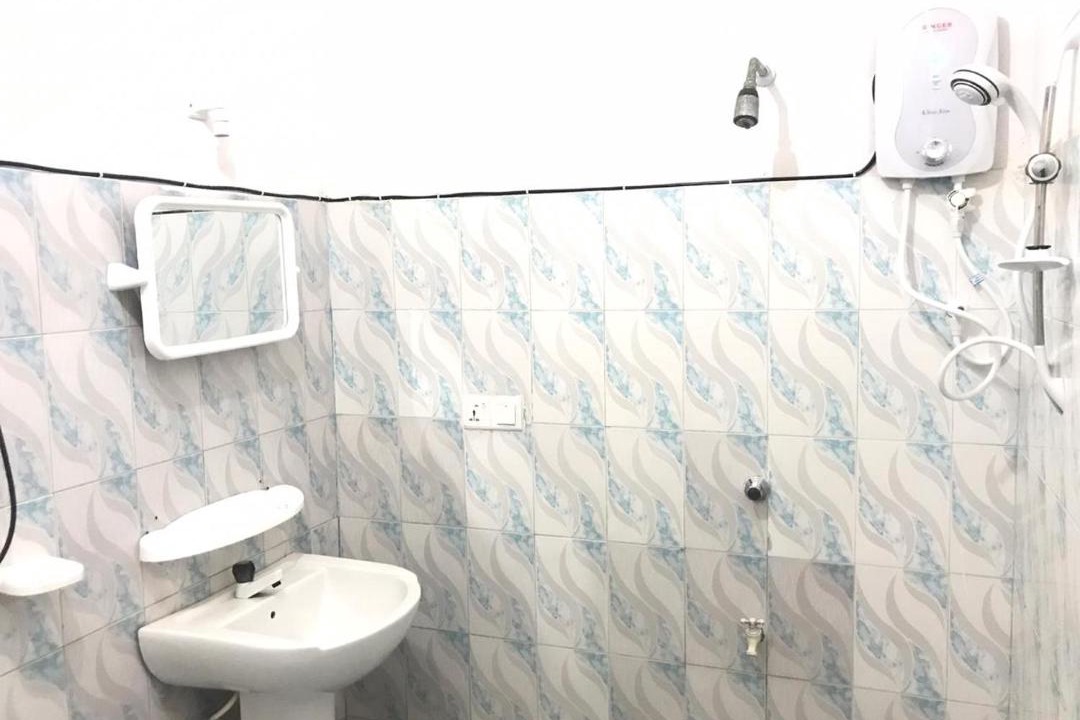 Photo of Bathroom in Thiranagama