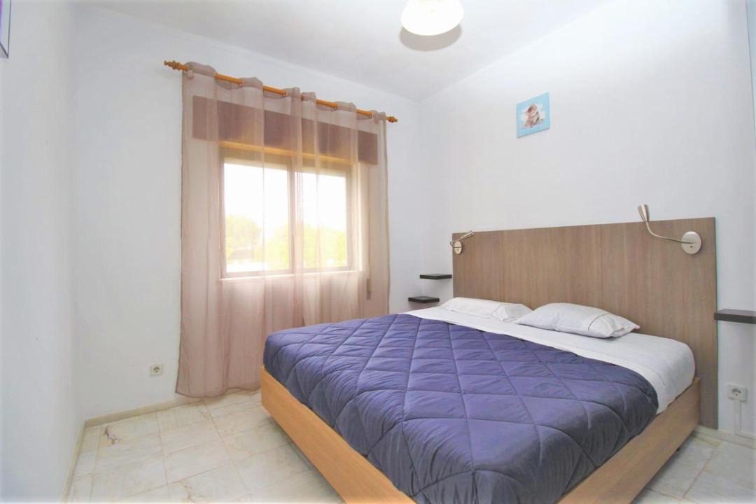 Photo of Bedroom in Alporchinhos