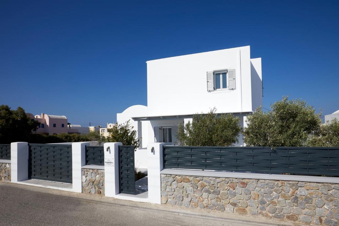 Photo of Buildings in Monolithos