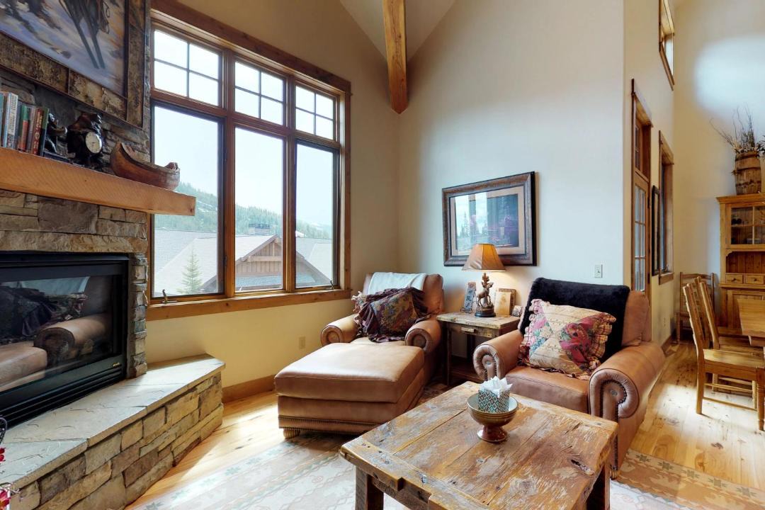 Photo of Livingroom in Big Sky