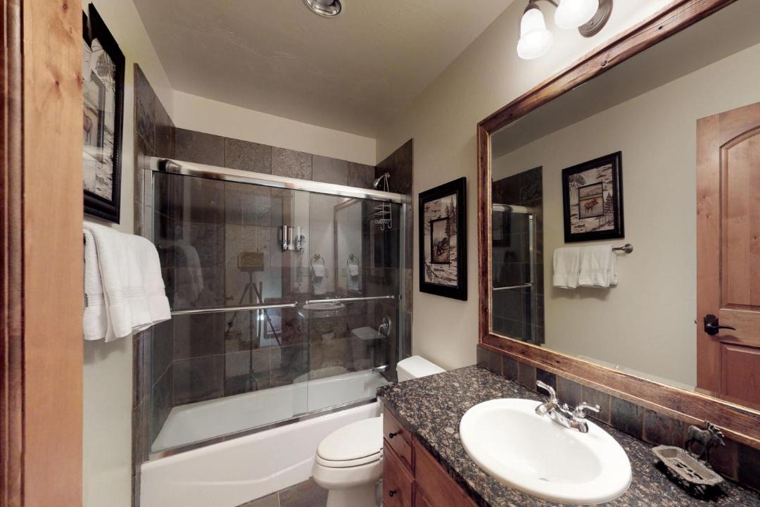Photo of Bathroom in Big Sky