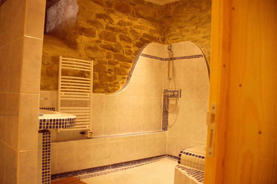 Photo of Bathroom in Pepieux