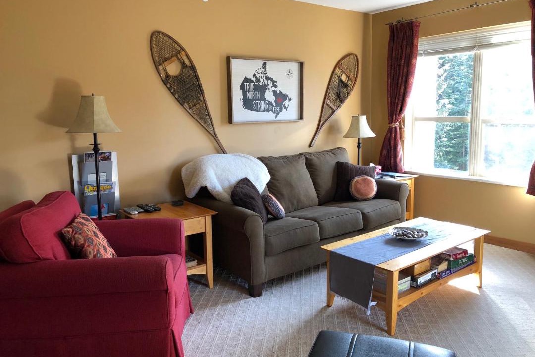 Photo of Livingroom in Silver Star Mountain